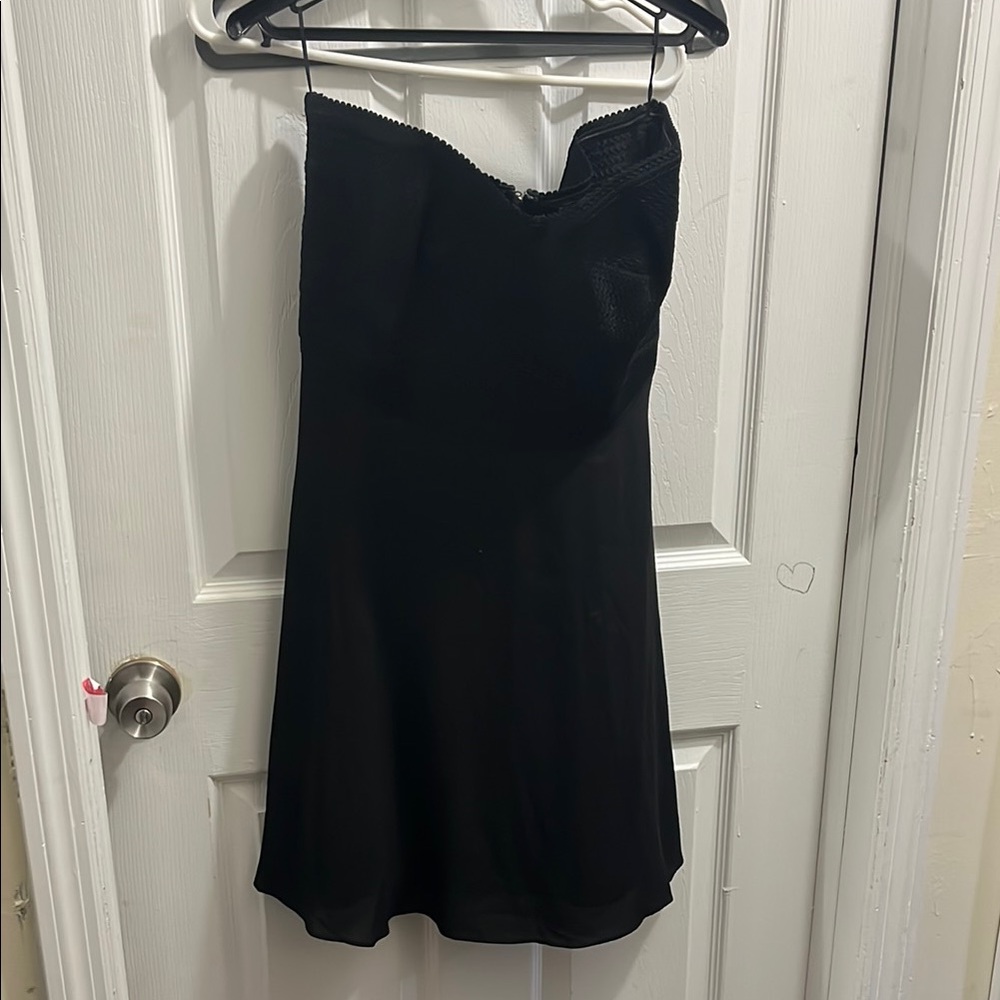Elegant Black Strapless Dress
